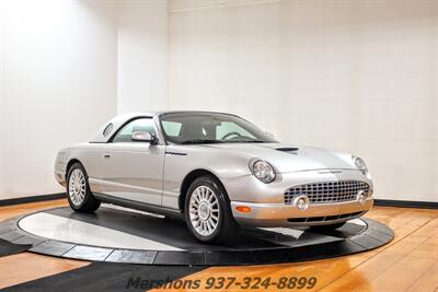 2004 Ford Thunderbird Deluxe   - Photo 12 - Springfield, OH 45503