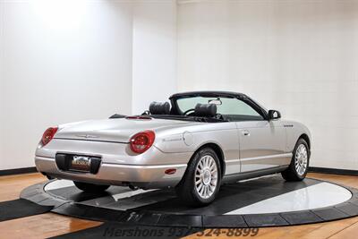 2004 Ford Thunderbird Deluxe   - Photo 8 - Springfield, OH 45503