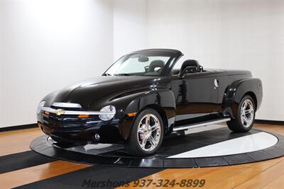 2003 Chevrolet SSR LS   - Photo 1 - Springfield, OH 45503