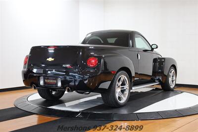 2003 Chevrolet SSR LS   - Photo 14 - Springfield, OH 45503