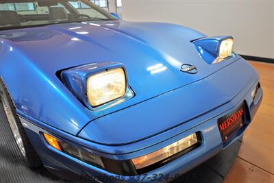 1992 Chevrolet Corvette   - Photo 9 - Springfield, OH 45503
