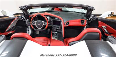 2016 Chevrolet Corvette Stingray   - Photo 2 - Springfield, OH 45503