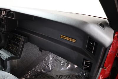 1991 Chevrolet Camaro Z28   - Photo 21 - Springfield, OH 45503