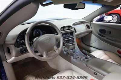 2004 Chevrolet Corvette   - Photo 2 - Springfield, OH 45503