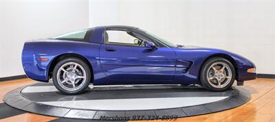 2004 Chevrolet Corvette   - Photo 9 - Springfield, OH 45503