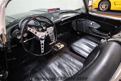 1960 Chevrolet Corvette   - Photo 13 - Springfield, OH 45503