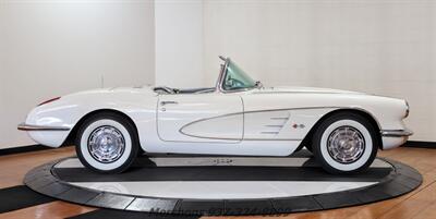 1959 Chevrolet Corvette   - Photo 7 - Springfield, OH 45503