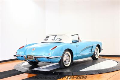 1959 Chevrolet Corvette   - Photo 17 - Springfield, OH 45503