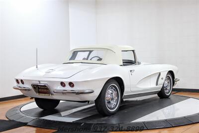 1962 Chevrolet Corvette   - Photo 15 - Springfield, OH 45503