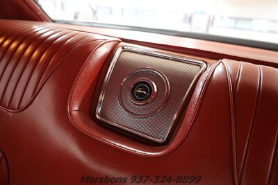 1964 Chevrolet Impala SS   - Photo 16 - Springfield, OH 45503