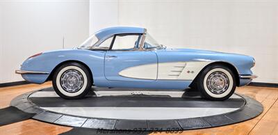 1960 Chevrolet Corvette   - Photo 8 - Springfield, OH 45503