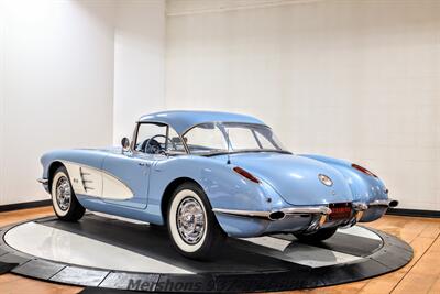 1960 Chevrolet Corvette   - Photo 5 - Springfield, OH 45503