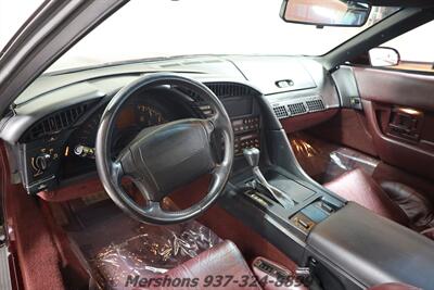 1993 Chevrolet Corvette   - Photo 2 - Springfield, OH 45503