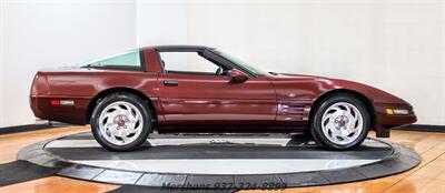1993 Chevrolet Corvette   - Photo 8 - Springfield, OH 45503