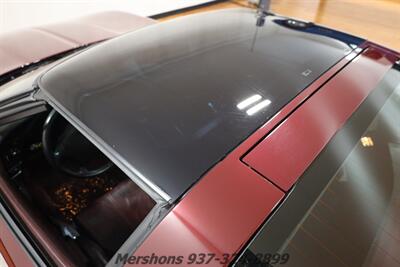 1993 Chevrolet Corvette   - Photo 10 - Springfield, OH 45503