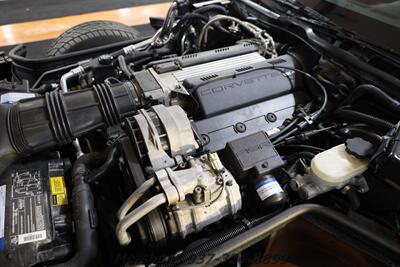 1993 Chevrolet Corvette   - Photo 3 - Springfield, OH 45503