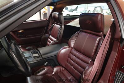1993 Chevrolet Corvette   - Photo 13 - Springfield, OH 45503