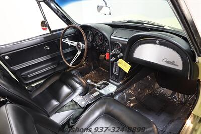 1965 Chevrolet Corvette   - Photo 13 - Springfield, OH 45503