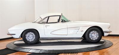 1961 Chevrolet Corvette   - Photo 14 - Springfield, OH 45503