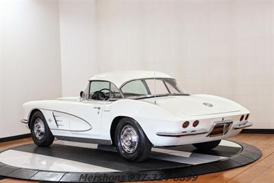 1961 Chevrolet Corvette   - Photo 10 - Springfield, OH 45503