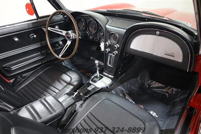 1967 Chevrolet Corvette   - Photo 14 - Springfield, OH 45503