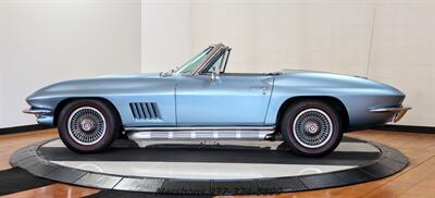 1967 Chevrolet Corvette   - Photo 6 - Springfield, OH 45503