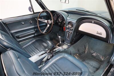 1967 Chevrolet Corvette   - Photo 13 - Springfield, OH 45503