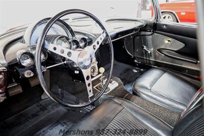 1961 Chevrolet Corvette   - Photo 2 - Springfield, OH 45503