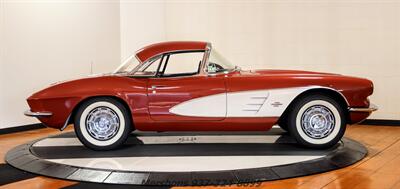 1961 Chevrolet Corvette   - Photo 9 - Springfield, OH 45503