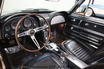 1967 Chevrolet Corvette   - Photo 13 - Springfield, OH 45503