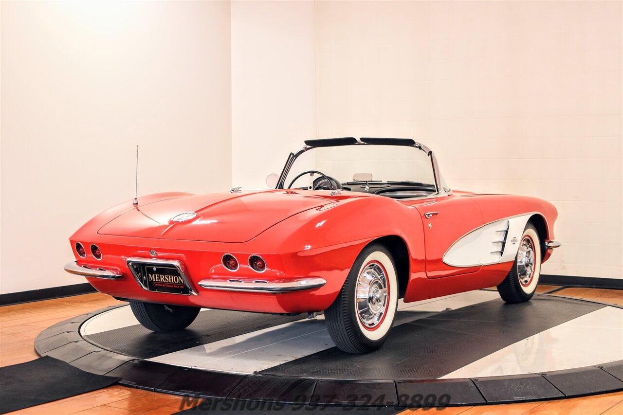 1961 Chevrolet Corvette   - Photo 9 - Springfield, OH 45503