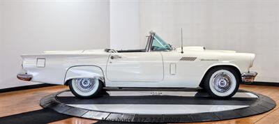 1957 Ford Thunderbird   - Photo 8 - Springfield, OH 45503