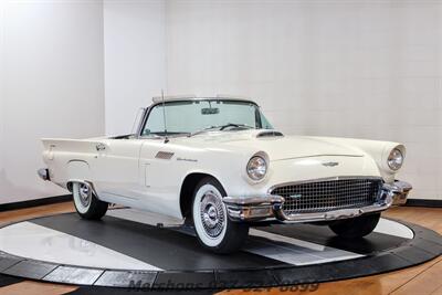 1957 Ford Thunderbird   - Photo 7 - Springfield, OH 45503