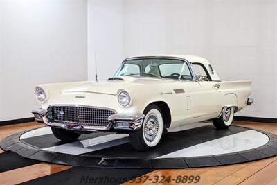 1957 Ford Thunderbird   - Photo 12 - Springfield, OH 45503