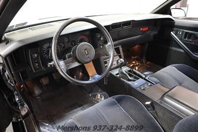 1986 Chevrolet Camaro IROC-Z   - Photo 2 - Springfield, OH 45503