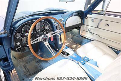 1965 Chevrolet Corvette   - Photo 2 - Springfield, OH 45503