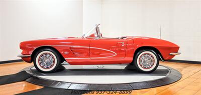 1961 Chevrolet Corvette - Photo 6 - Springfield, OH 45503