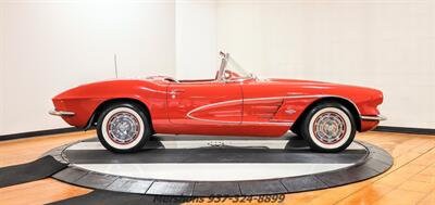 1961 Chevrolet Corvette - Photo 8 - Springfield, OH 45503