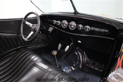 1933 Ford Roadster   - Photo 12 - Springfield, OH 45503