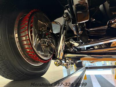 1933 Ford Roadster   - Photo 15 - Springfield, OH 45503