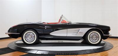 1958 Chevrolet Corvette   - Photo 8 - Springfield, OH 45503