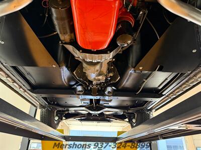 1966 Chevrolet Corvette   - Photo 18 - Springfield, OH 45503