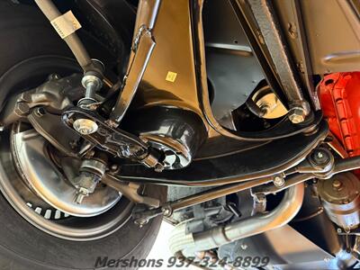 1966 Chevrolet Corvette   - Photo 22 - Springfield, OH 45503