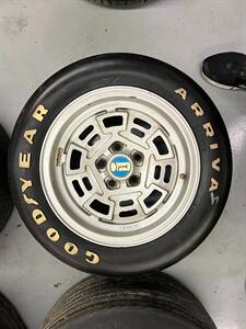 1971 DeTomaso Pantera 1971-1974  Wheels & RARE OE Arriva Tires - Photo 4 - Springfield, OH 45503