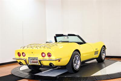 1969 Chevrolet Corvette   - Photo 9 - Springfield, OH 45503