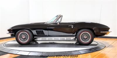 1967 Chevrolet Corvette   - Photo 12 - Springfield, OH 45503