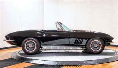 1967 Chevrolet Corvette   - Photo 14 - Springfield, OH 45503