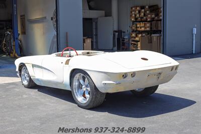 1961 Chevrolet Corvette   - Photo 7 - Springfield, OH 45503