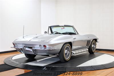 1966 Chevrolet Corvette   - Photo 9 - Springfield, OH 45503