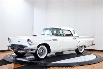 1957 Ford Thunderbird   - Photo 1 - Springfield, OH 45503